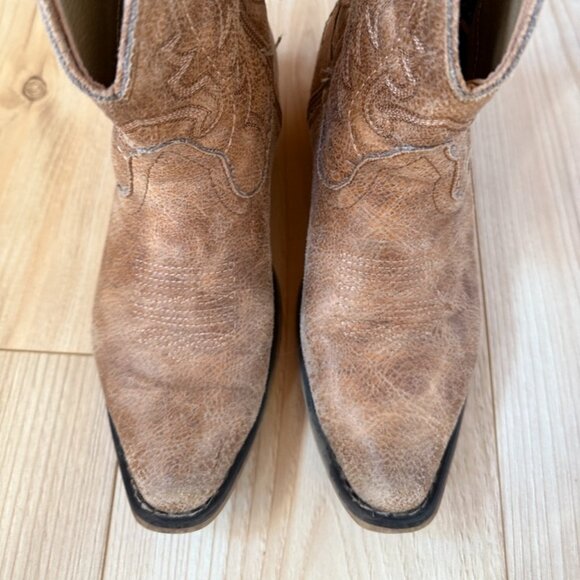 Soft Low Cut Cowgirl Boots - Picture 1 of 4